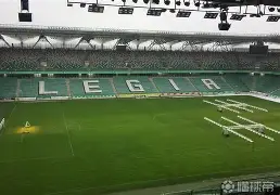 雷加利斯主场逆袭，豪取分继续领跑